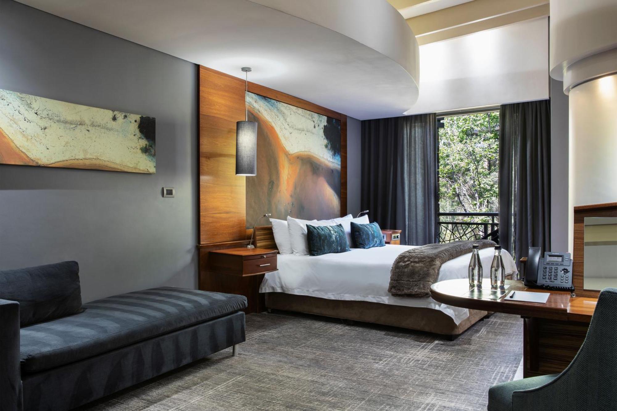 Seven Villa Hotel&Spa Johannesburg Buitenkant foto A room at the hotel
